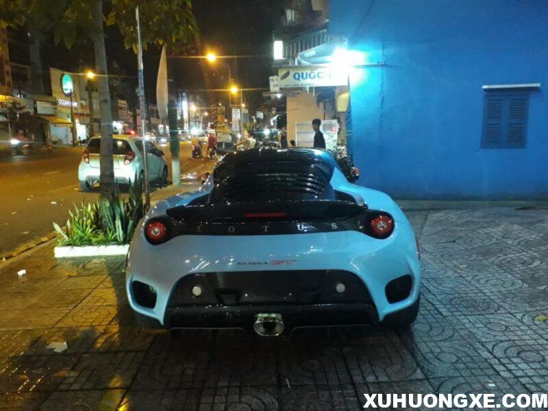 Lotus Evora GT với phần đuôi đơn giản.