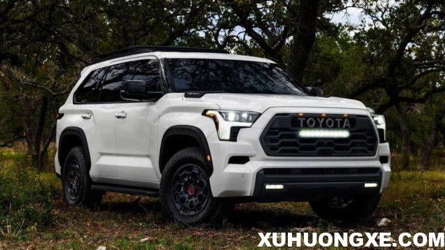 Chi tiết Toyota Sequoia 2023 - mẫu SUV 7 chỗ thay thế Land Cruiser