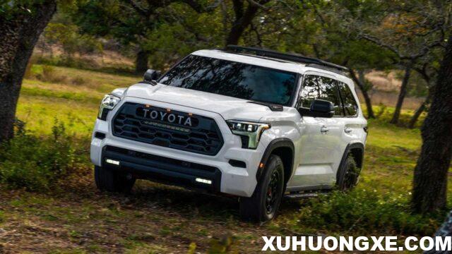 Chi tiết Toyota Sequoia 2023 - mẫu SUV 7 chỗ thay thế Land Cruiser