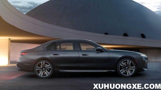 BMW 7-Series 2023 với tay nắm cửa ẩn.