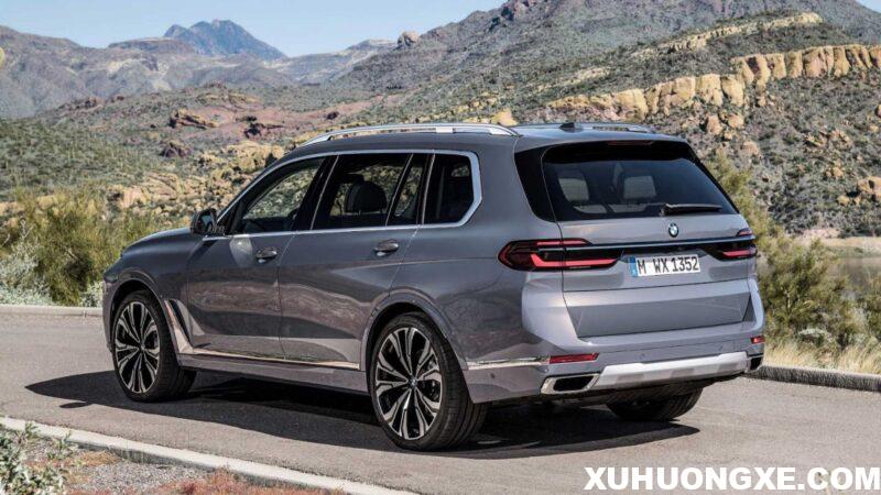 Đèn hậu BMW X7 2023 tiếp tục được làm mới.