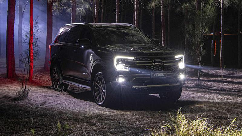 den xe ford everest 2023 giaxehoi vn 22