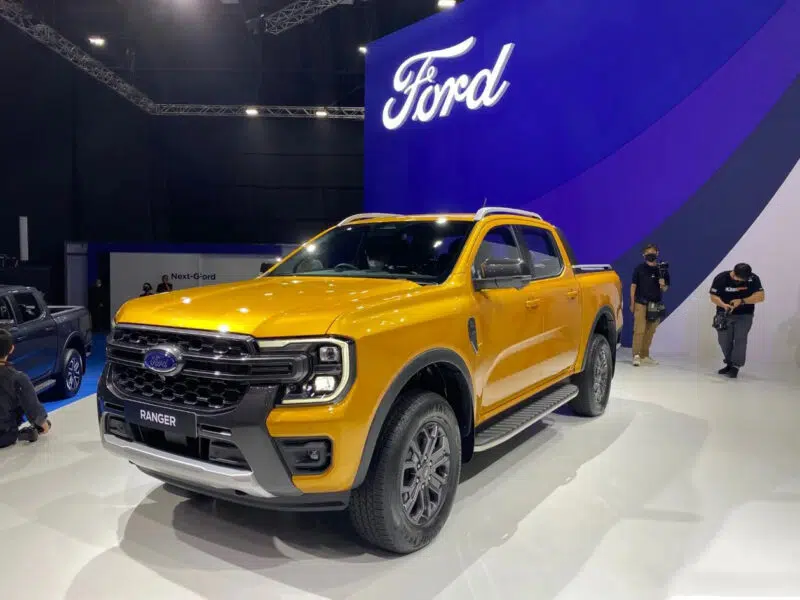 Ford Ranger 2023 thay đổi hoàn toàn để thống trị phân khúc khi về Việt Nam.