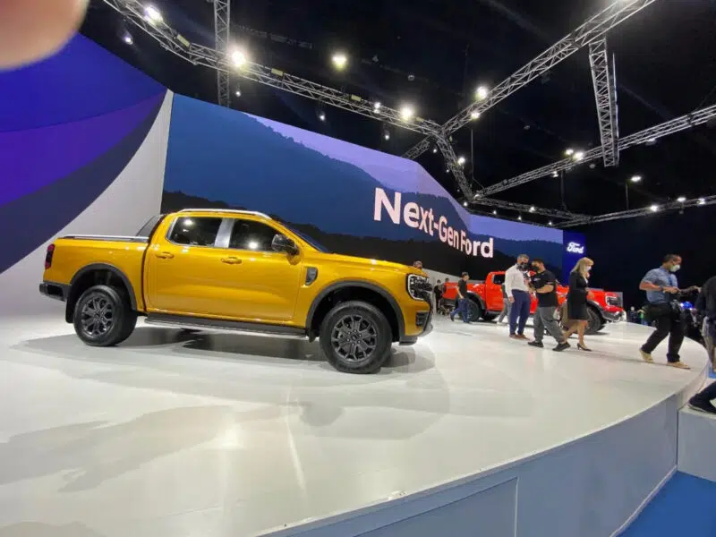 Thân xe Ford Ranger 2023 thay đổi nhẹ.