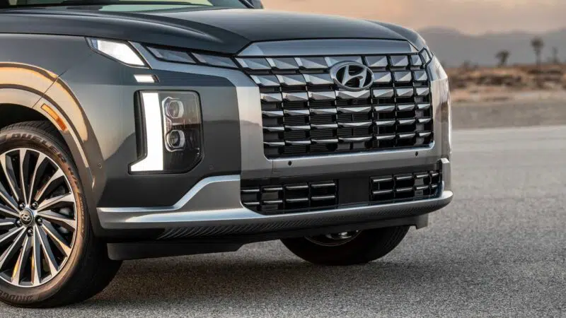 Hyundai Palisade 2023 với phần đầu xe mới mẻ.