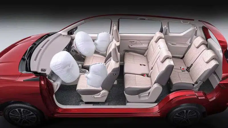 Suzuki Ertiga 2023 không thay đổi ghế ngồi.