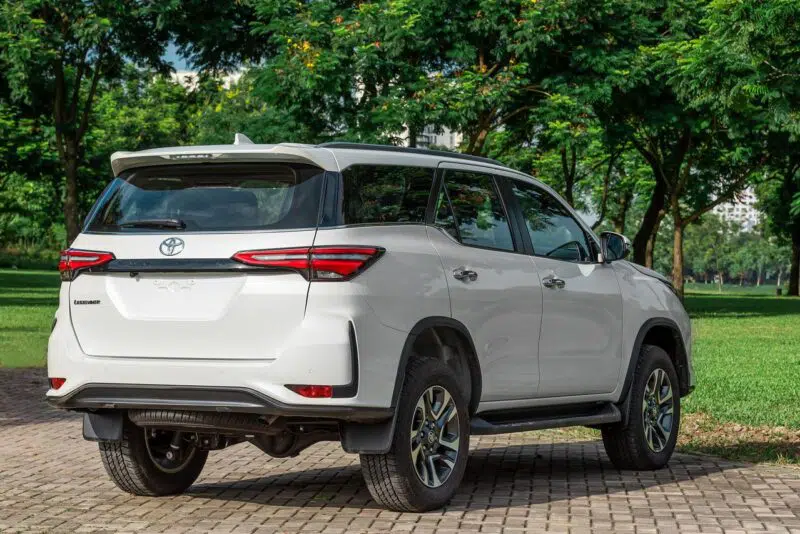 Toyota Fortuner 2023 với đèn hậu bắt mắt.