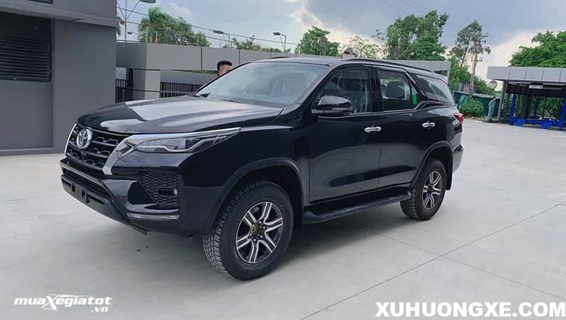 gia-xe-toyota-fortuner-may-dau-at-24l-2021-muaxegiatot-vn