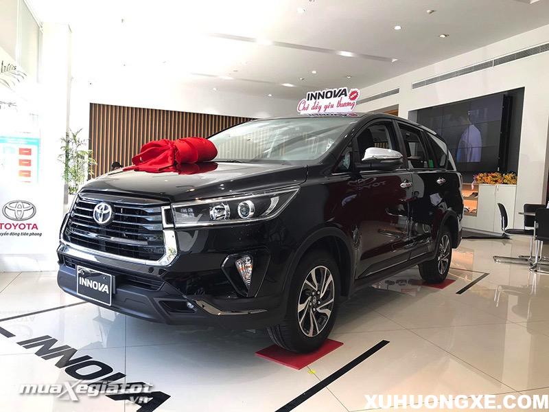 Toyota Innova đang dần mất "chỗ đứng" khi có sự ra mắt của Xpander