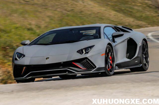 Lamborghini Aventador là mẫu xe thịnh hành của thương hiệu siêu xe này.