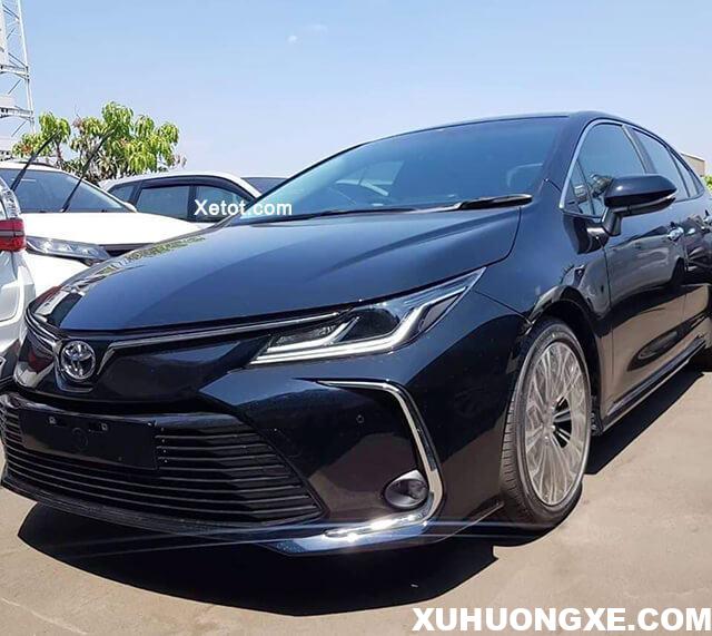 luoi-tan-nhiet-toyota-corolla-altis-gr-sport-2020-muaxegiatot-vn