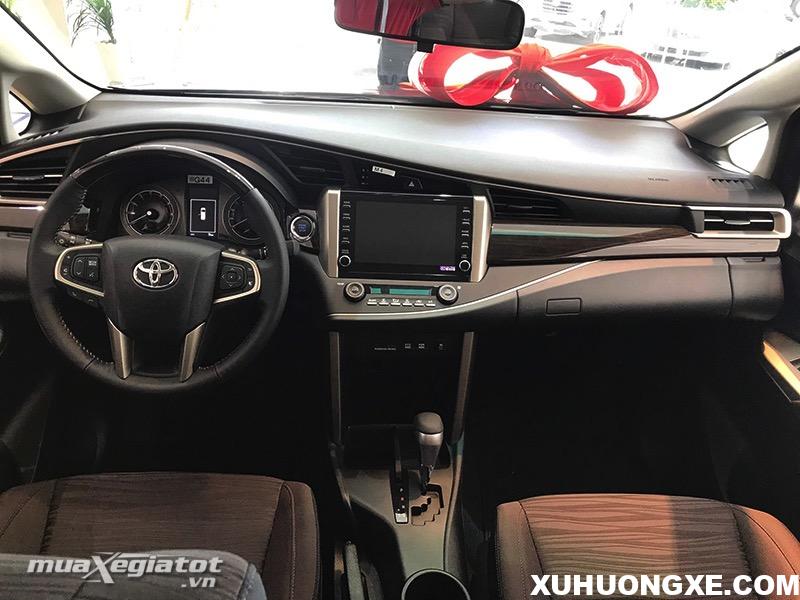 Noi-that-xe-Toyota-Innova-Venturer-2021-muaxegiatot-vn.jpg