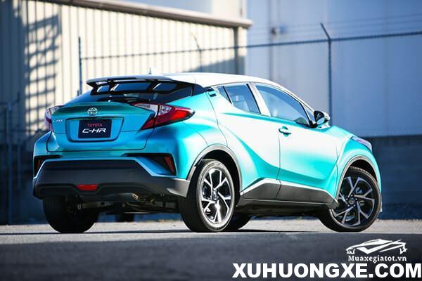 thiet-ke-duoi-xe-toyota-c-hr-2019-muaxegiatot-vn