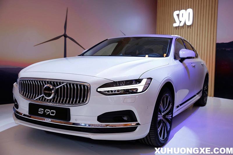 Volvo S90 Top 10 sedan hạng sang cỡ trung tốt nhất năm 2021